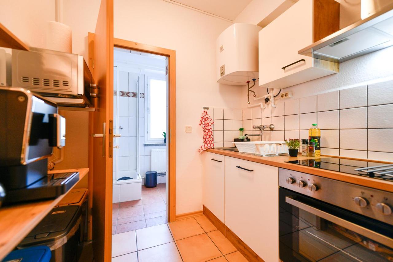 Fuerst-Pueckler-Apartment_Bis 6 Personen_Waschmaschine_Kueche_2X Parkplaetze_Terrasse_Netflix Котбус Екстериор снимка